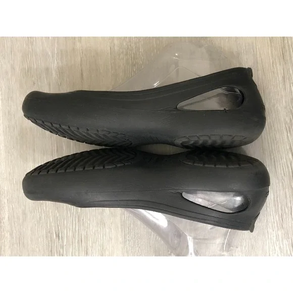 Crocs Black Women's Sandal Black Rubber 10 Slip On Lightweight Comfort Shoes - Picture 5 of 7